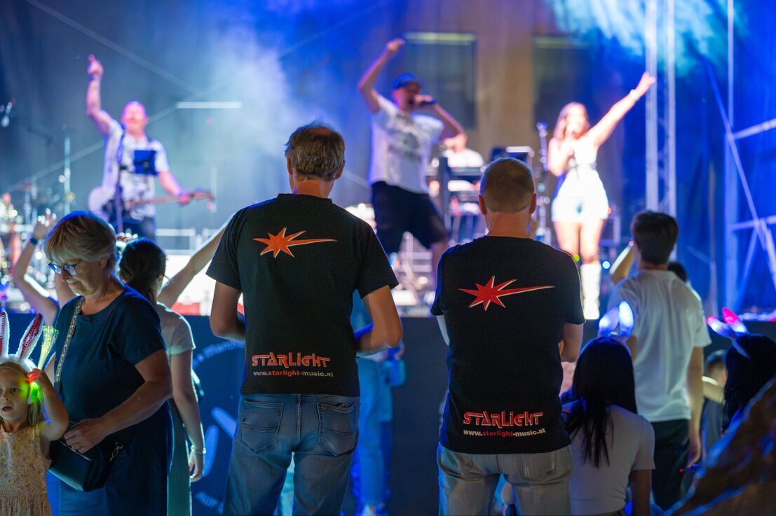 PA-Lautsprecher und Mischpult